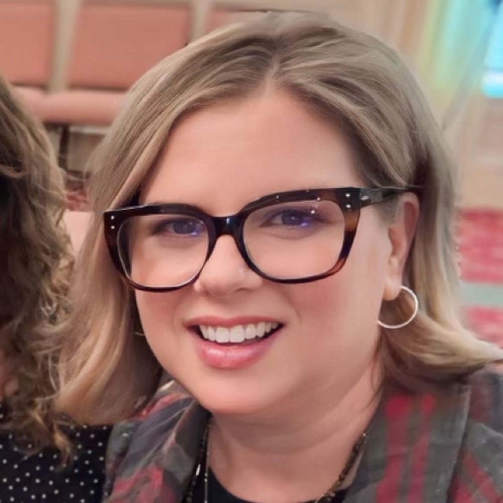 Meet your Posher, Linda